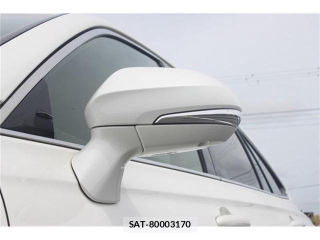Toyota CROWN SEDAN 2018-07 7722236-24