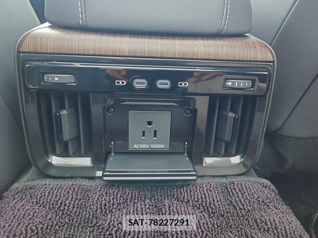 Toyota CROWN SEDAN 2024-01 7722196-24