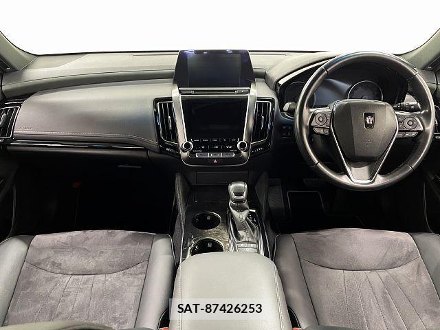 Toyota CROWN SEDAN 2019-08 7722221-1