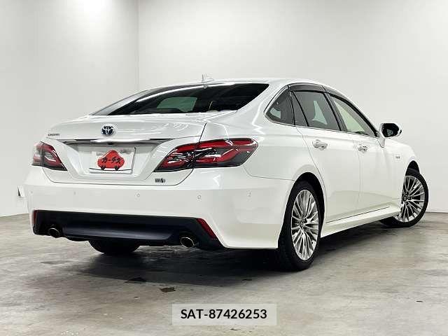 Toyota CROWN SEDAN 2019-08 7722221-2