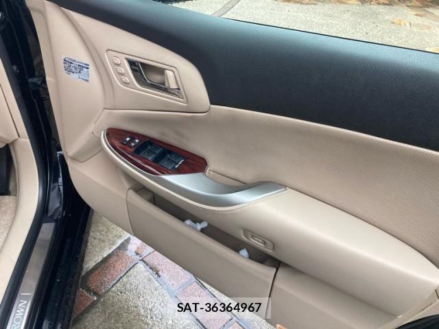 Toyota CROWN SEDAN 2011-09 7722264-11