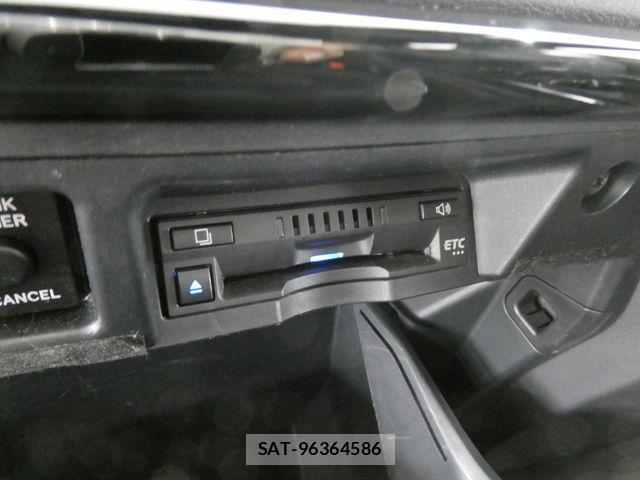Toyota CROWN SEDAN 2018-09 7722211-20
