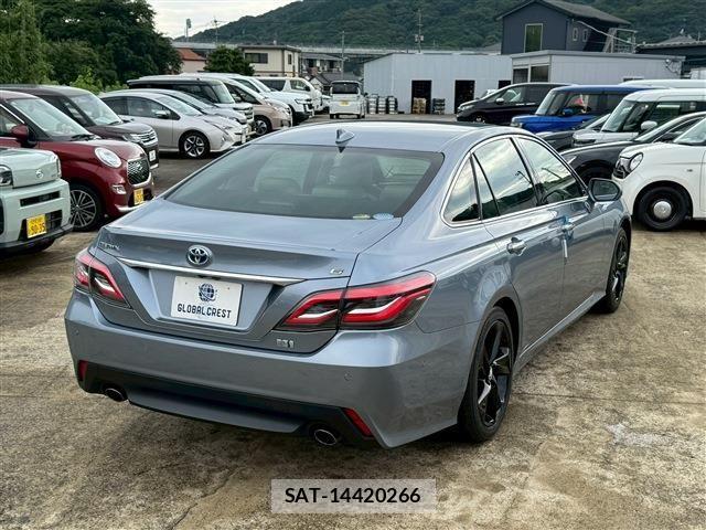 Toyota CROWN SEDAN 2018-06 7722216-13