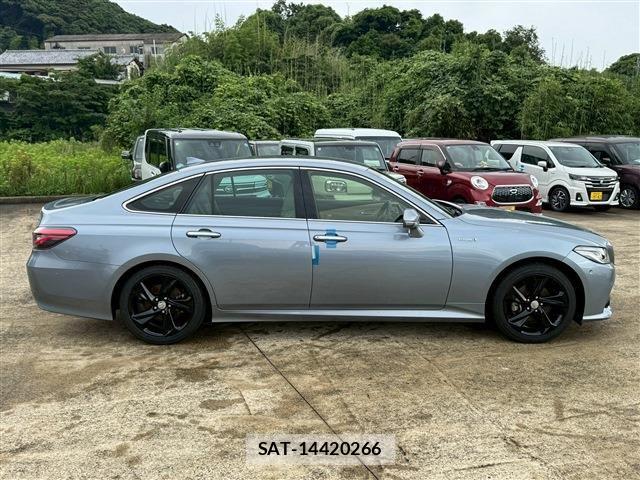 Toyota CROWN SEDAN 2018-06 7722216-14