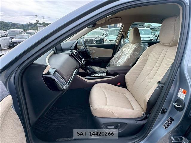 Toyota CROWN SEDAN 2018-06 7722216-4