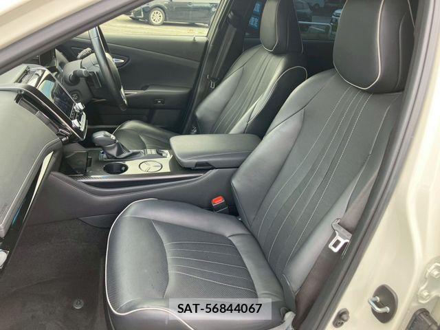 Toyota CROWN SEDAN 2018-08 7722209-12