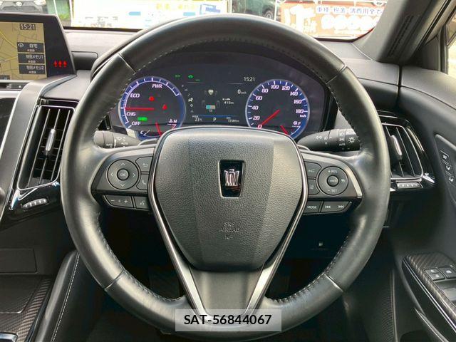 Toyota CROWN SEDAN 2018-08 7722209-15