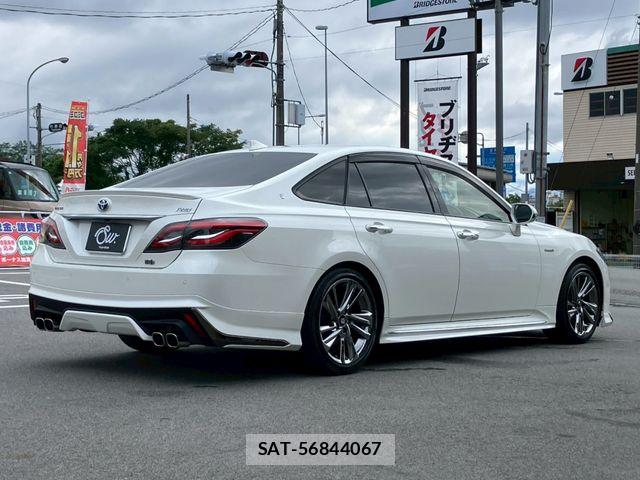 Toyota CROWN SEDAN 2018-08 7722209-4