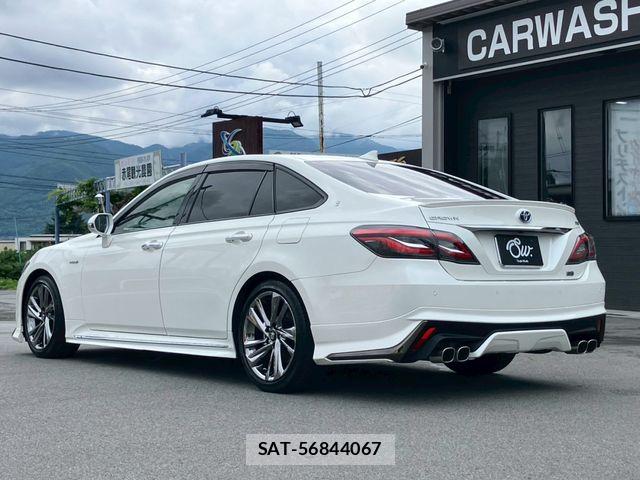 Toyota CROWN SEDAN 2018-08 7722209-6