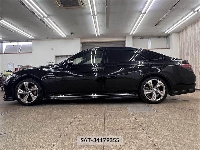 Toyota CROWN SEDAN 2018-07 7722231-19