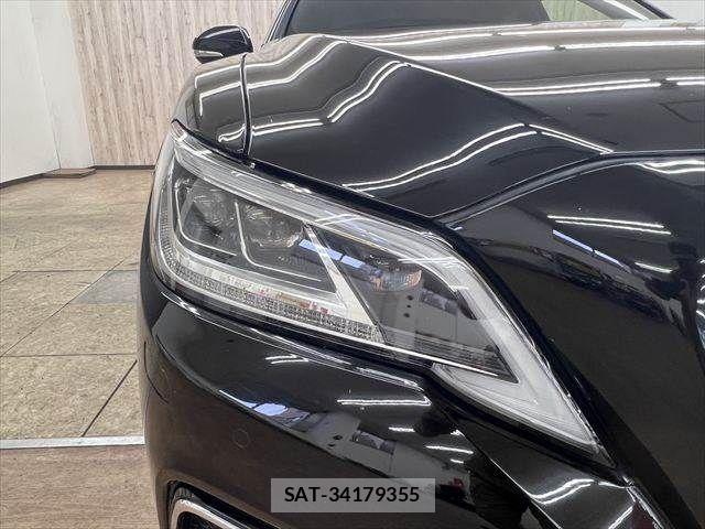 Toyota CROWN SEDAN 2018-07 7722231-22