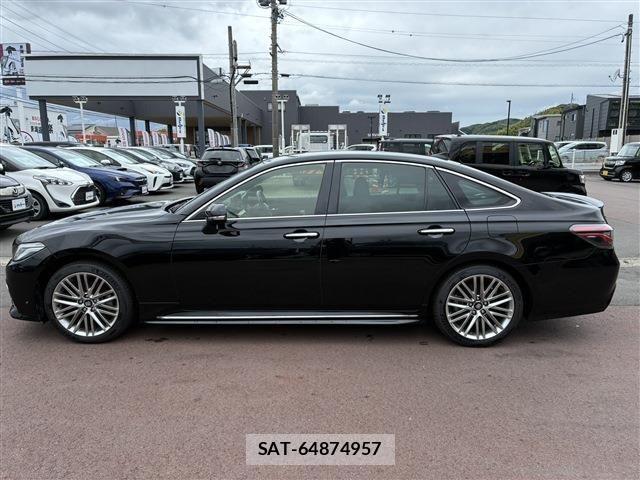 Toyota CROWN SEDAN 2021-02 7722210-4