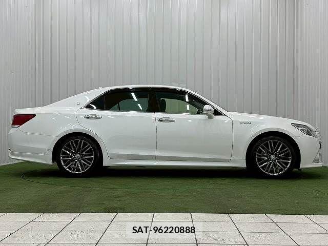 Toyota CROWN SEDAN 2013-04 7722240-14