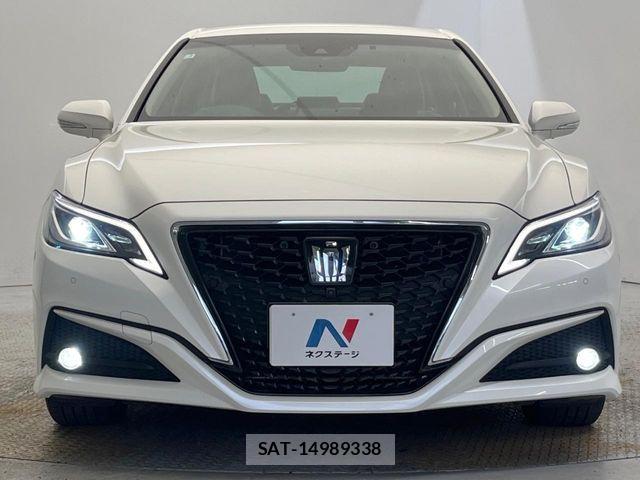 Toyota CROWN SEDAN 2019-03 7783878-14