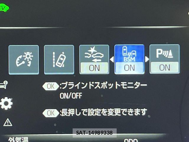 Toyota CROWN SEDAN 2019-03 7783878-7