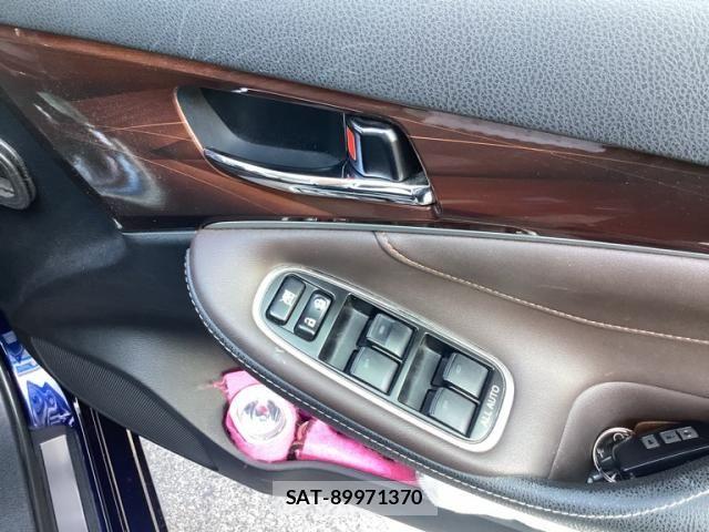 Toyota CROWN SEDAN 2014-03 7783833-15