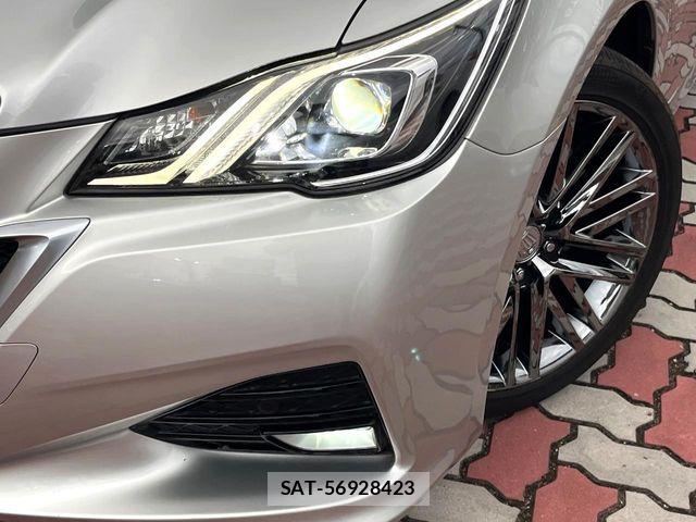 Toyota CROWN SEDAN 2017-06 7783854-11