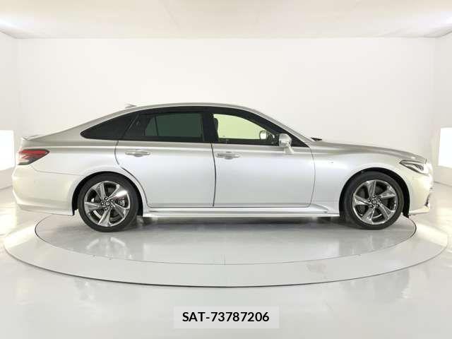 Toyota CROWN SEDAN 2018-09 7783863-6