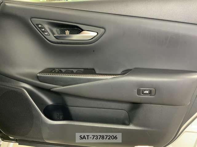 Toyota CROWN SEDAN 2018-09 7783863-14