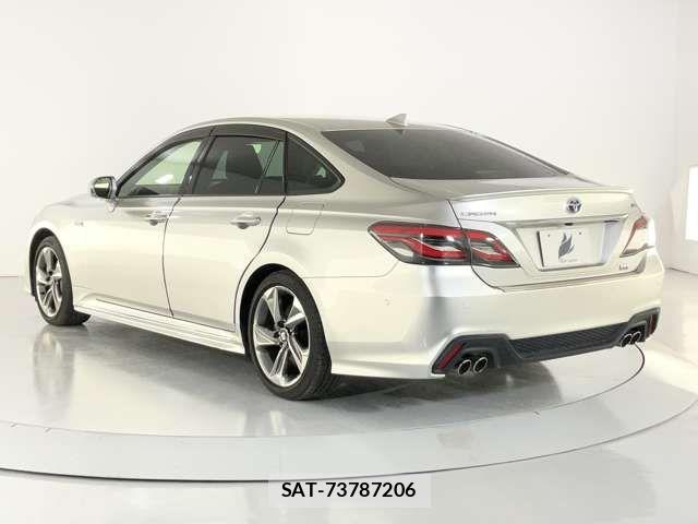 Toyota CROWN SEDAN 2018-09 7783863-3