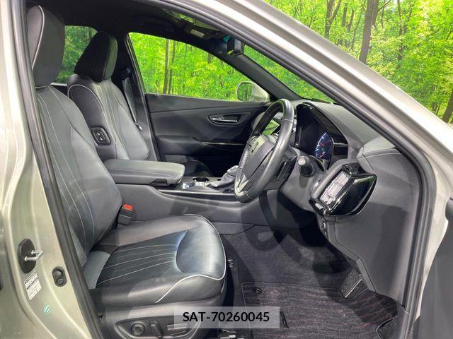 Toyota CROWN SEDAN 2018-12 7783879-7