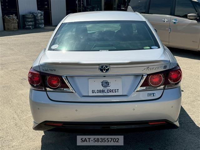 Toyota CROWN SEDAN 2017-09 7783862-12