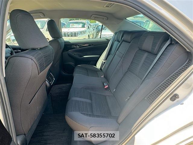 Toyota CROWN SEDAN 2017-09 7783862-5