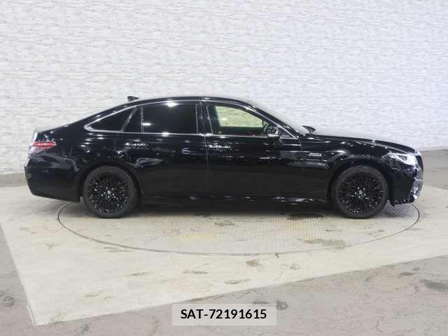 Toyota CROWN SEDAN 2018-07 7783877-12