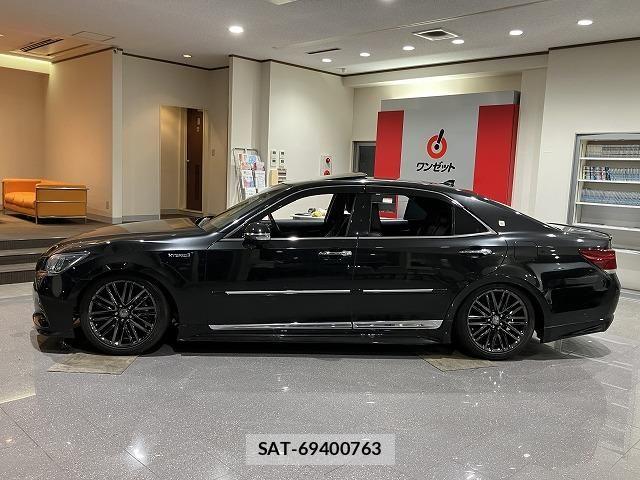 Toyota CROWN SEDAN 2013-02 7783861-13