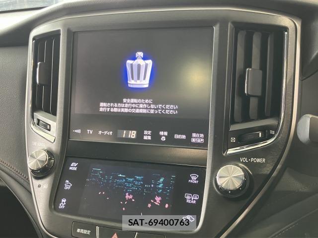 Toyota CROWN SEDAN 2013-02 7783861-1