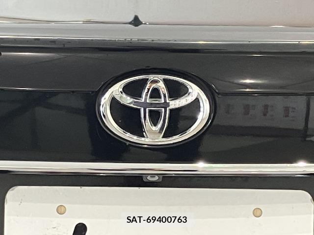 Toyota CROWN SEDAN 2013-02 7783861-22