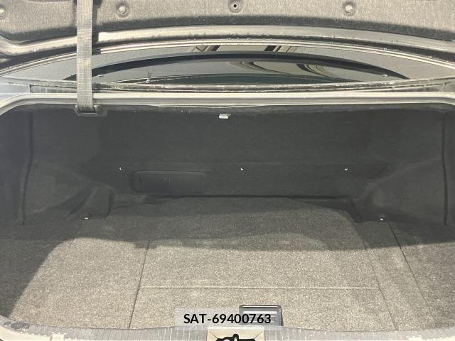 Toyota CROWN SEDAN 2013-02 7783861-23