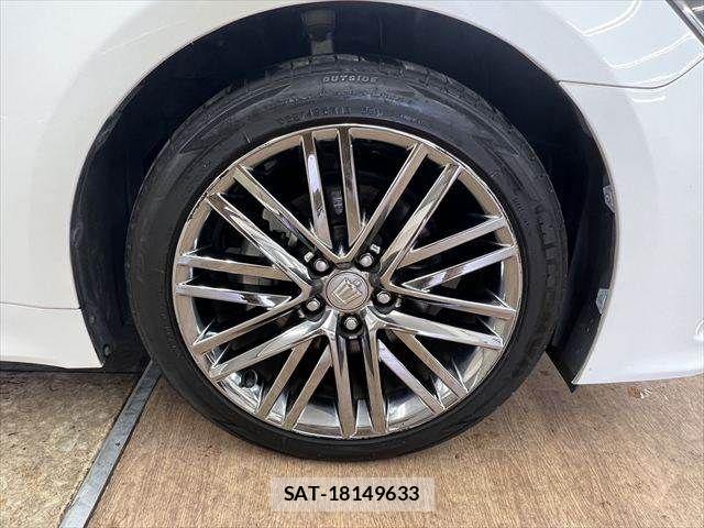 Toyota CROWN SEDAN 2016-08 7783849-12
