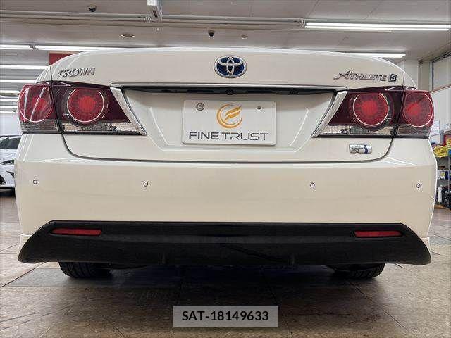 Toyota CROWN SEDAN 2016-08 7783849-16