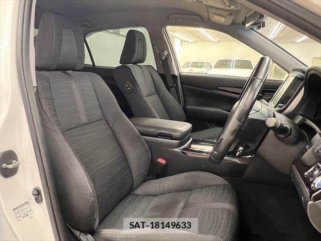 Toyota CROWN SEDAN 2016-08 7783849-6