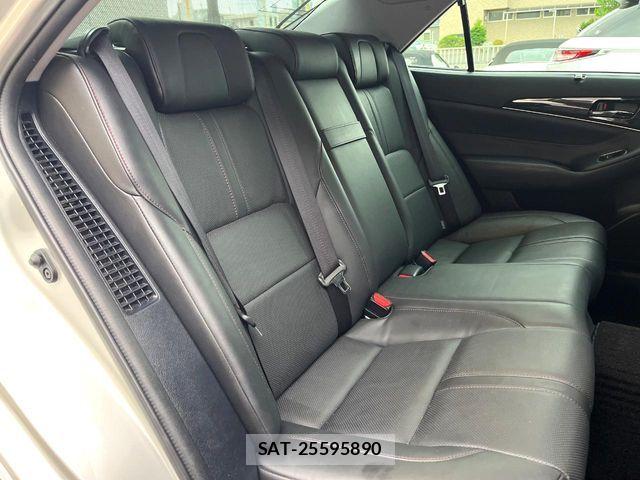 Toyota CROWN SEDAN 2016-10 7783865-9