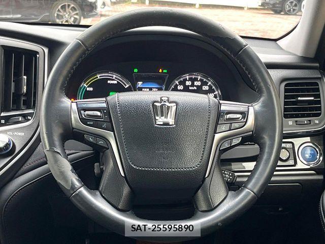 Toyota CROWN SEDAN 2016-10 7783865-11