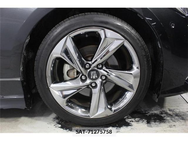 Toyota CROWN SEDAN 2018-07 7875911-22