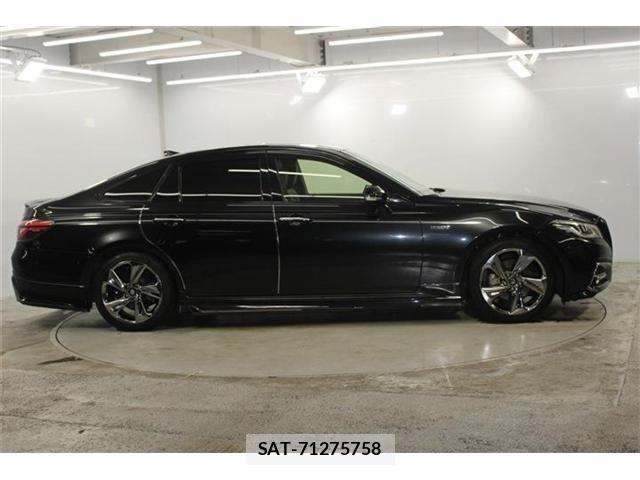 Toyota CROWN SEDAN 2018-07 7875911-3