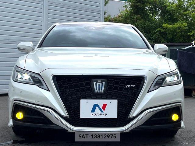 Toyota CROWN SEDAN 2019-01 7875909-14