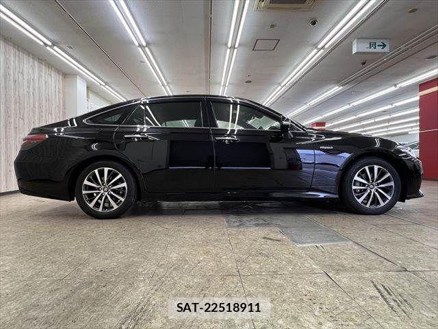 Toyota CROWN SEDAN 2019-06 7875914-15