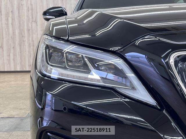 Toyota CROWN SEDAN 2019-06 7875914-22