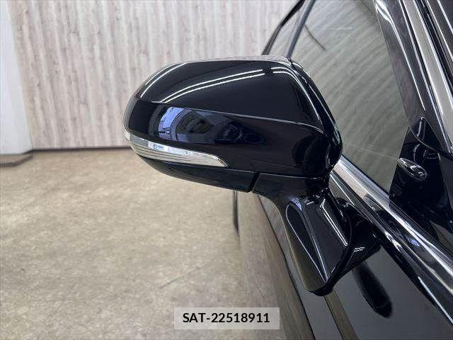 Toyota CROWN SEDAN 2019-06 7875914-25
