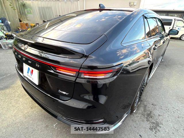 Toyota CROWN SEDAN 2025-01 7875896-18
