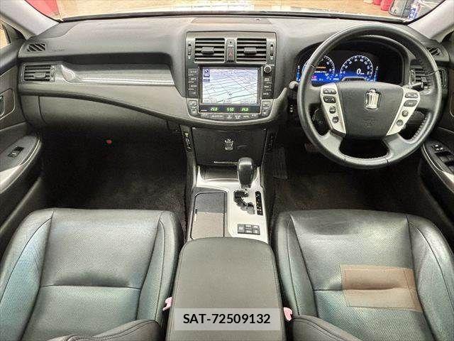 Toyota CROWN SEDAN 2010-03 7875927-2