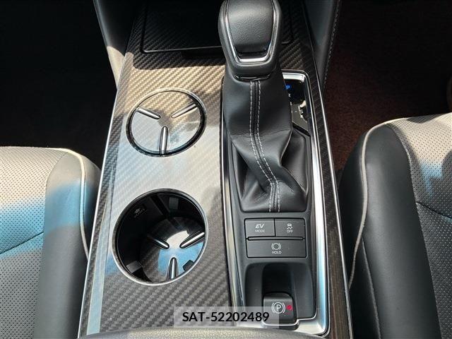 Toyota CROWN SEDAN 2018-07 7875903-12