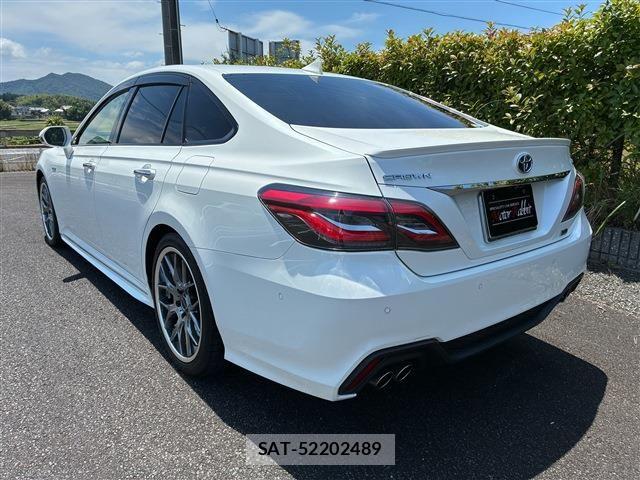 Toyota CROWN SEDAN 2018-07 7875903-3