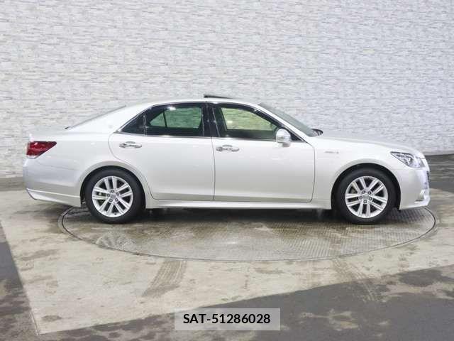 Toyota CROWN SEDAN 2013-03 7875919-12