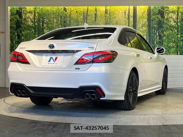 Toyota CROWN SEDAN 2021-07 7875900-16