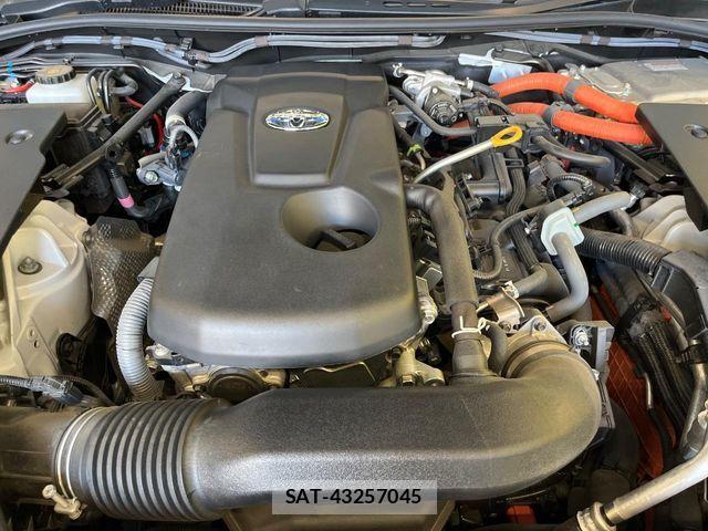 Toyota CROWN SEDAN 2021-07 7875900-17